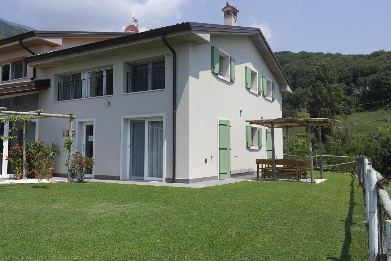 Agriturismo Fattoria Monte Baldo Vista Lago Каприно Веронезе Екстериор снимка