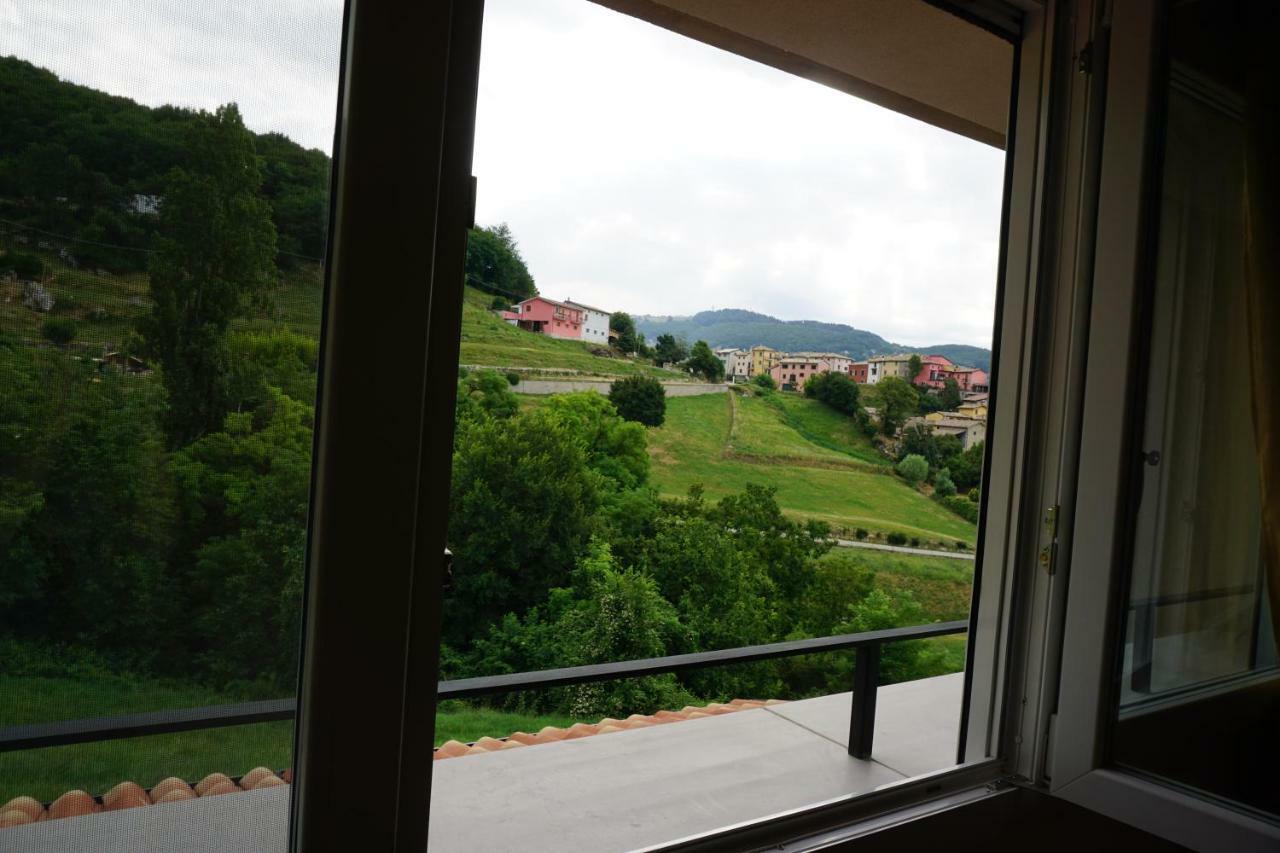 Agriturismo Fattoria Monte Baldo Vista Lago Каприно Веронезе Екстериор снимка